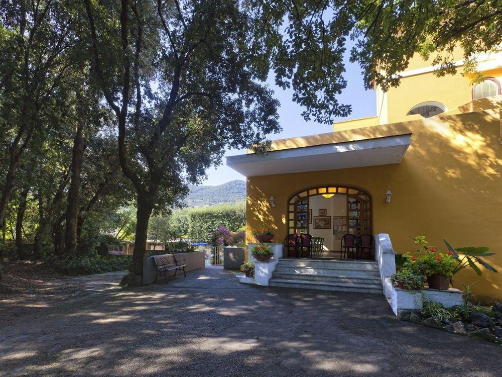 Cleopatra Ischia