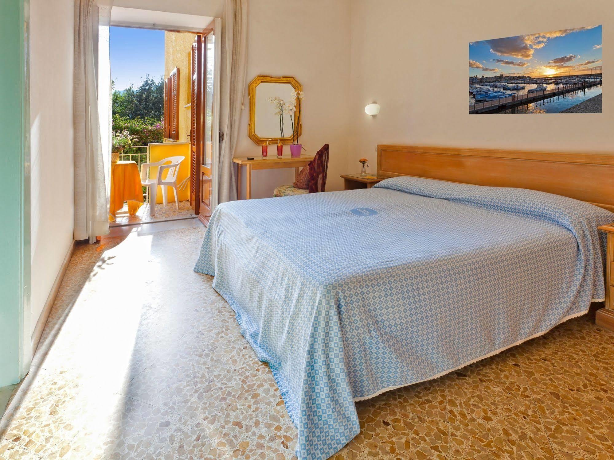 Cleopatra Hotel 3*