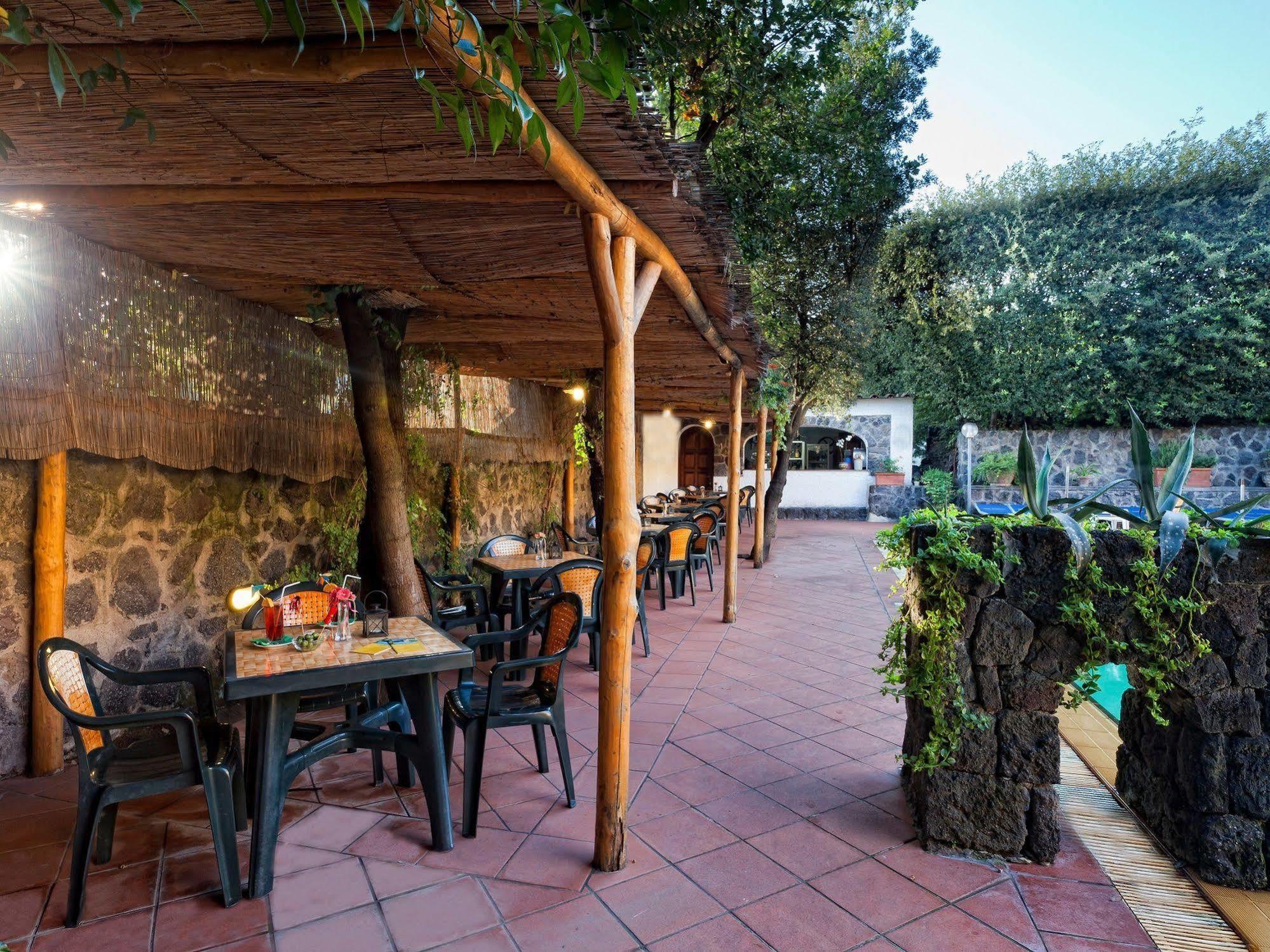 Cleopatra Ischia