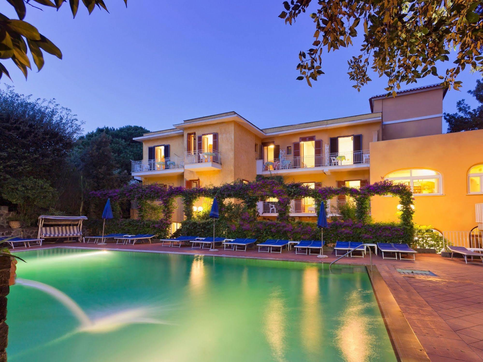 Cleopatra Hotel 3*