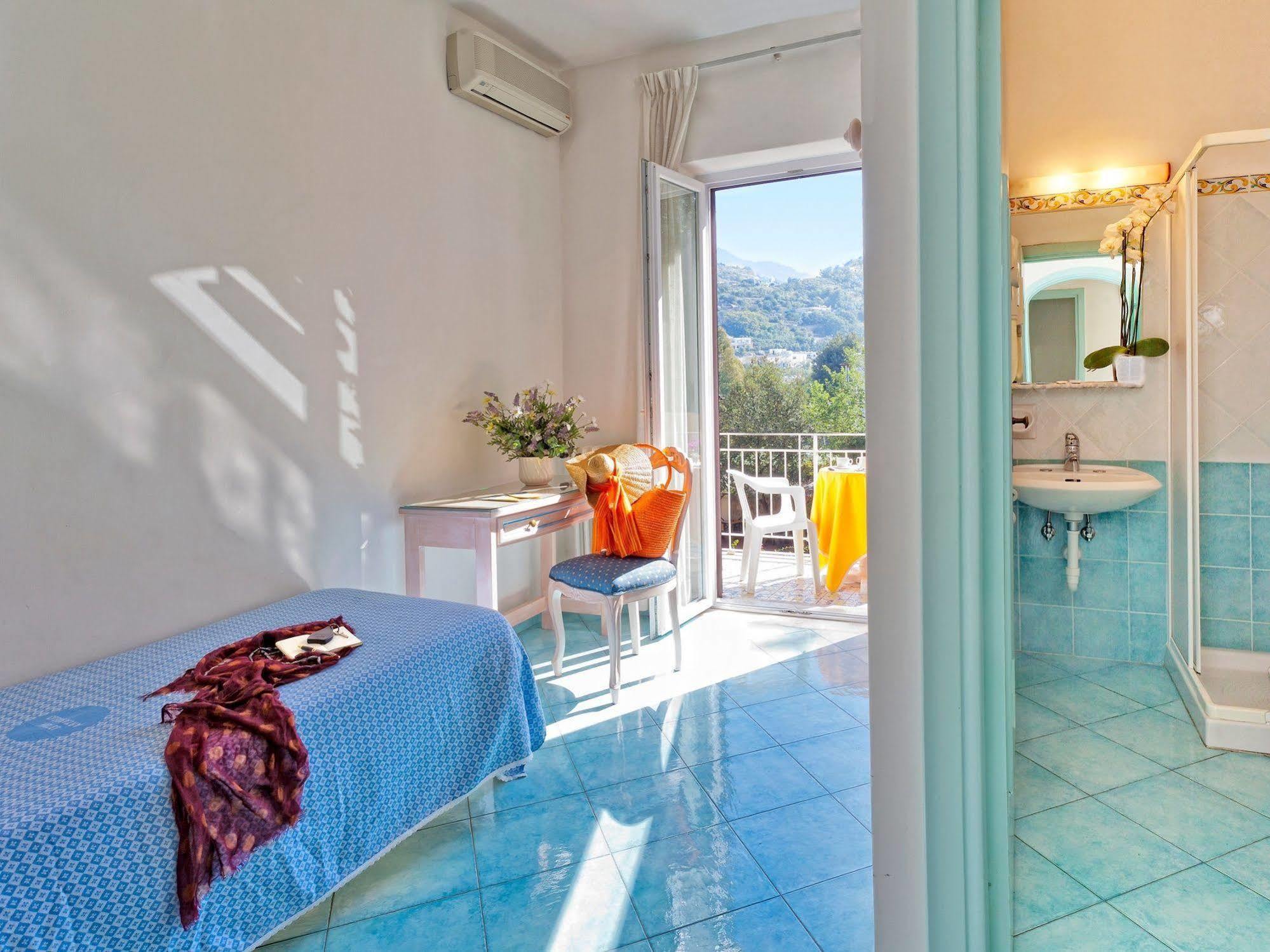 Hotel Cleopatra 3*