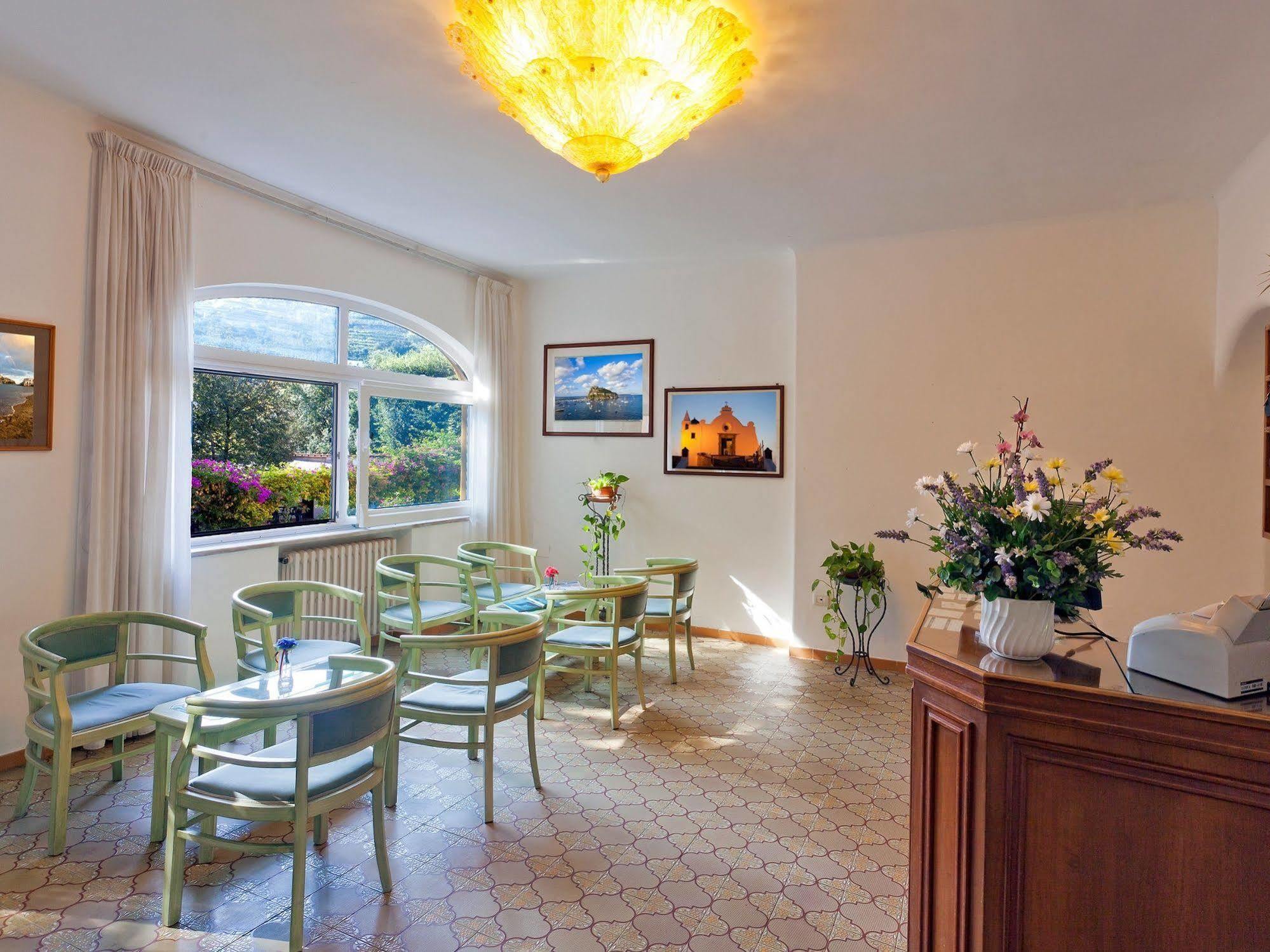 Cleopatra Hotel 3*